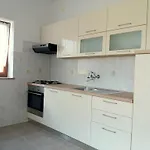 Apartment Lili *