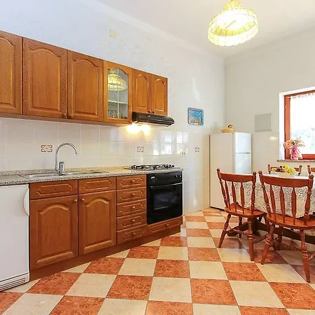 Apartman Lili *