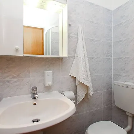 Apartman Lili *