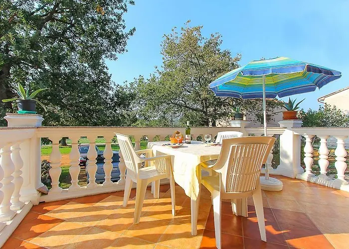 Apartament Lili Medulin